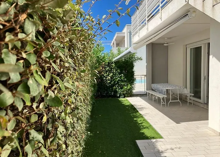 Apartment Blue Bay C2