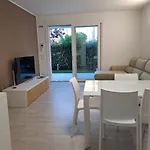Apartment Blue Bay C2 *