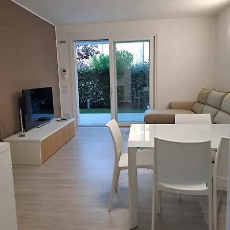 Appartement Blue Bay C2 *