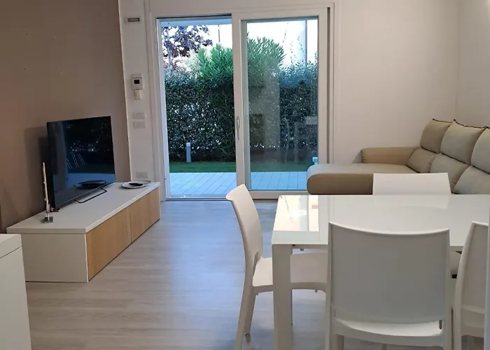 Appartement Blue Bay C2 *